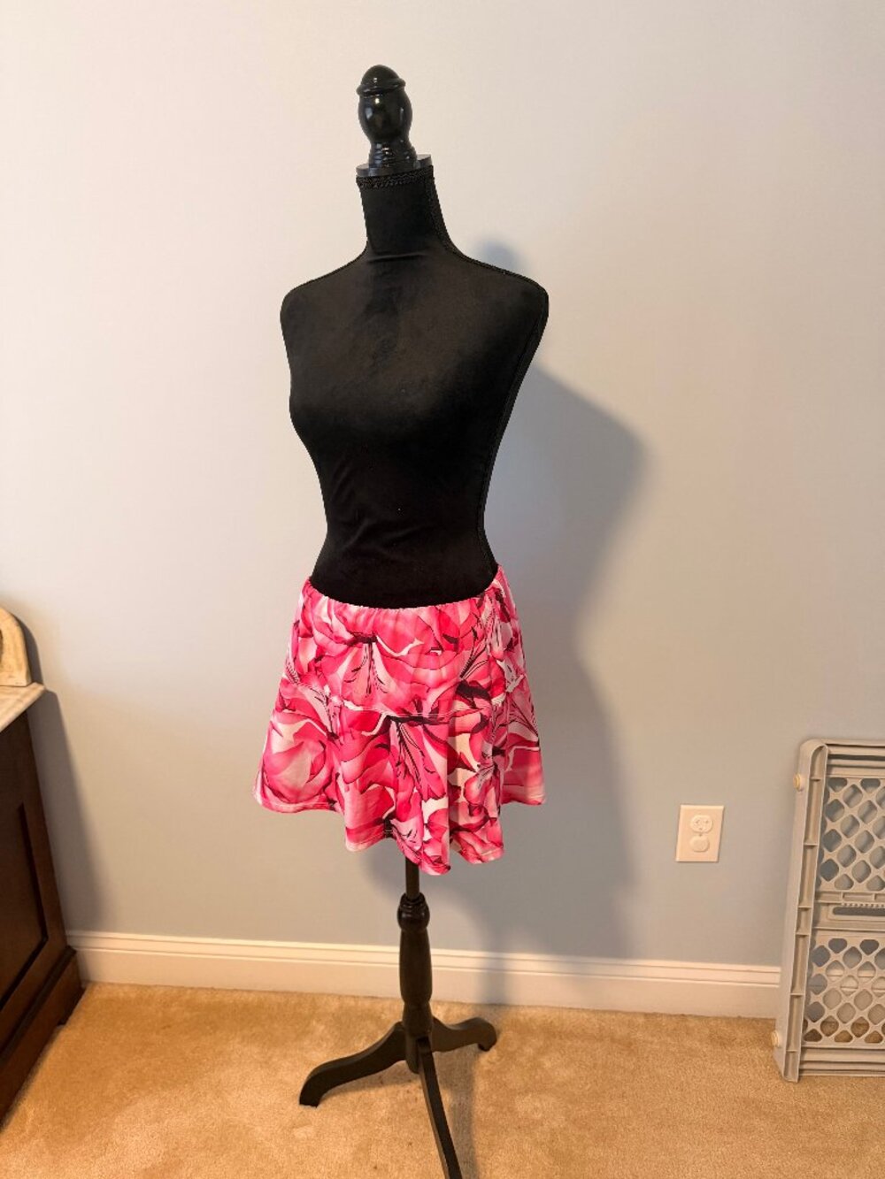 Tail Active/Tennis Skort (Pink, White)- L